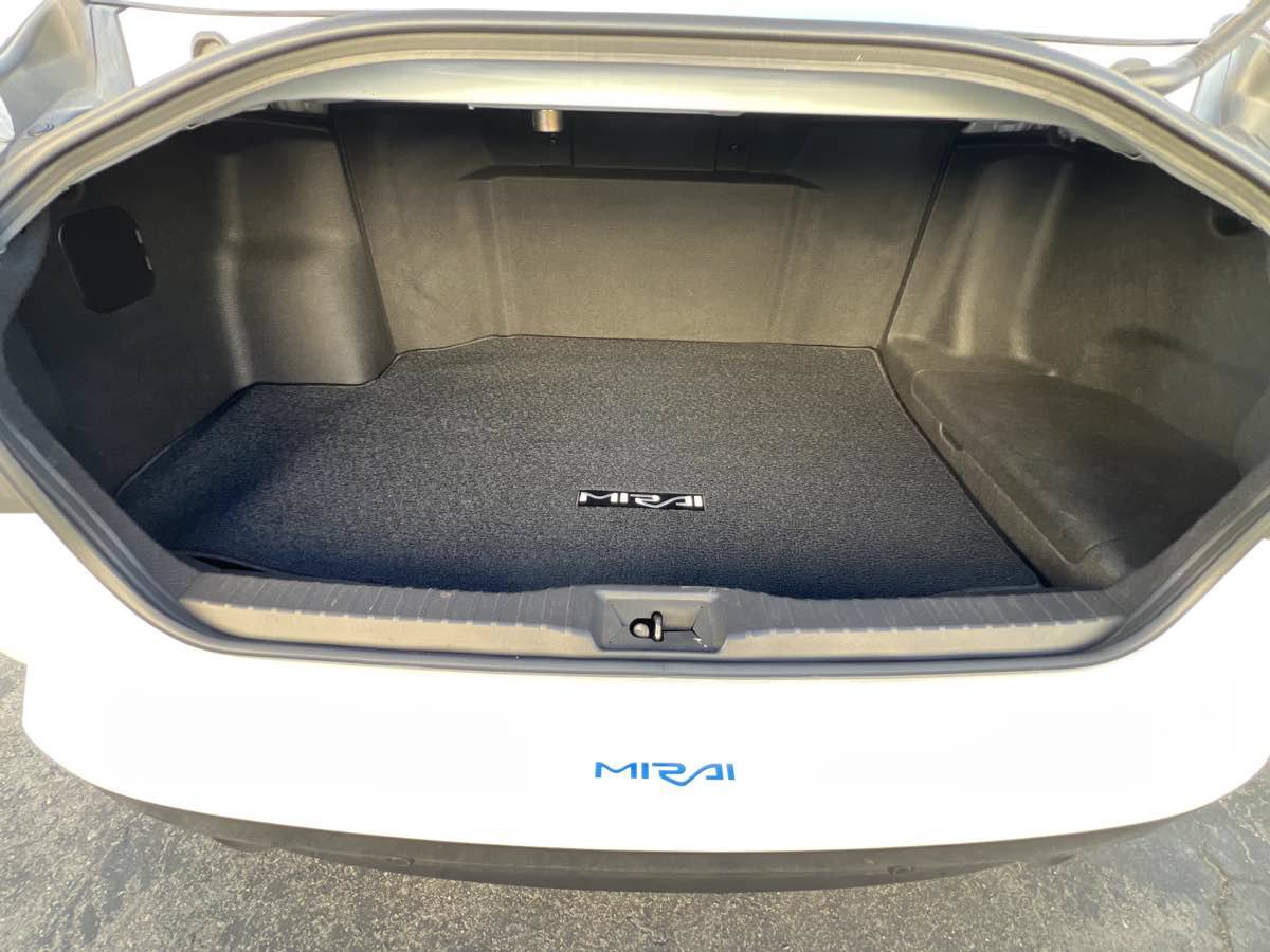 Used 2022 Toyota Mirai w/ Advanced Technology Package RWD image 14