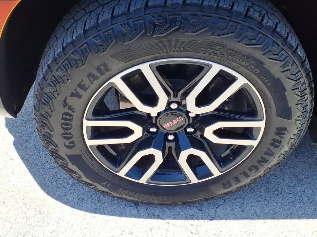 Used 2023 GMC Yukon XL AT4 w/ Max Trailering Package AWD/4WD image 9