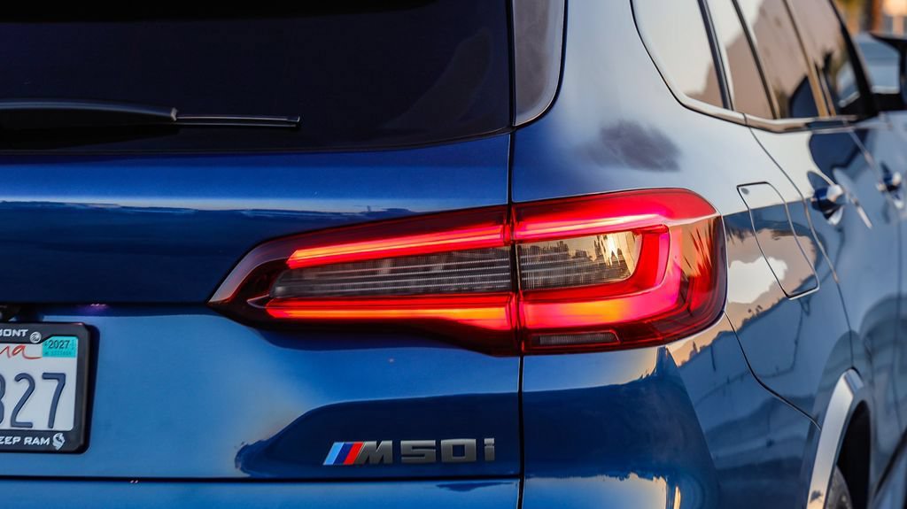 Used 2023 BMW X5 M50i AWD/4WD image 10