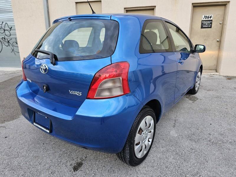 Used 2007 Toyota Yaris 2-Door Hatchback FWD image 16