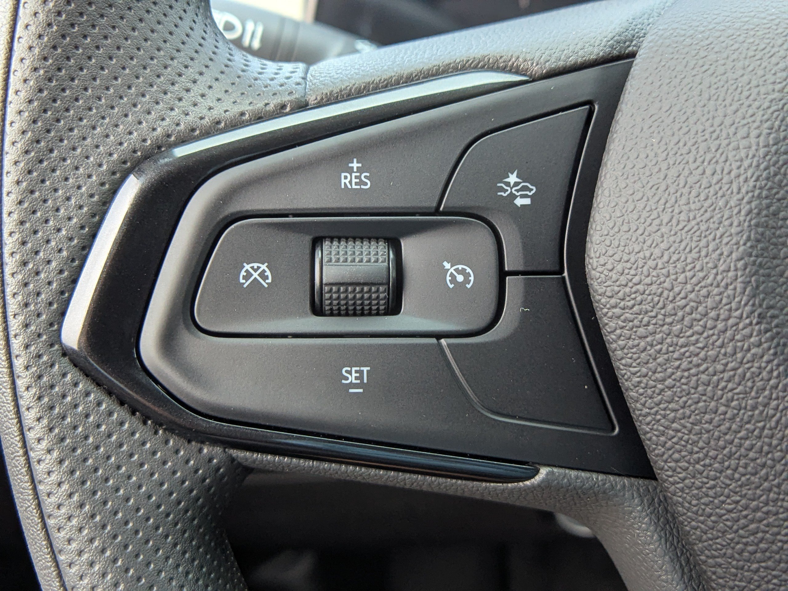 New 2026 Chevrolet Trax LT FWD image 23