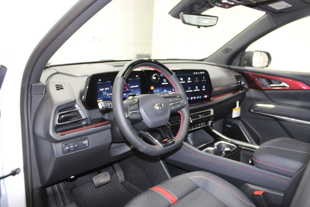 New 2026 Chevrolet Traverse RS w/ LPO, Floor Liner Package FWD image 18