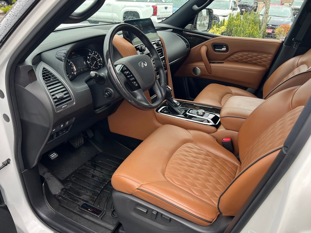 Used 2024 INFINITI QX80 Sensory image 11