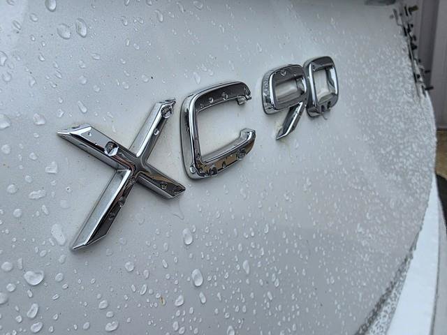 Used 2023 Volvo XC90 B5 Core AWD/4WD image 9
