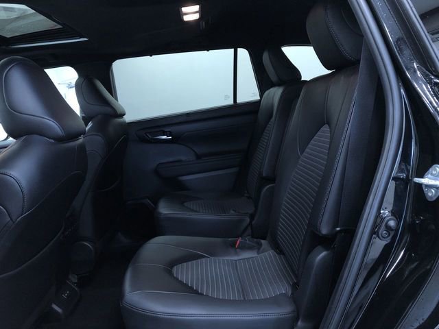 Certified 2025 Toyota Highlander XSE AWD/4WD image 19