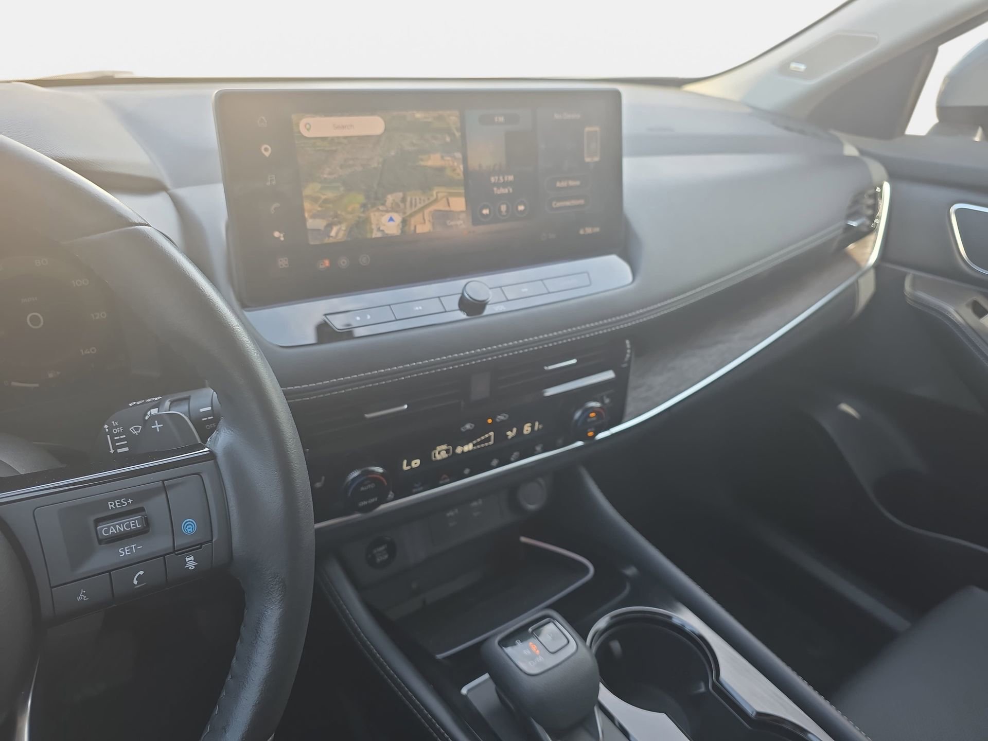 Used 2024 Nissan Rogue Platinum w/ Platinum Premium Package FWD image 20