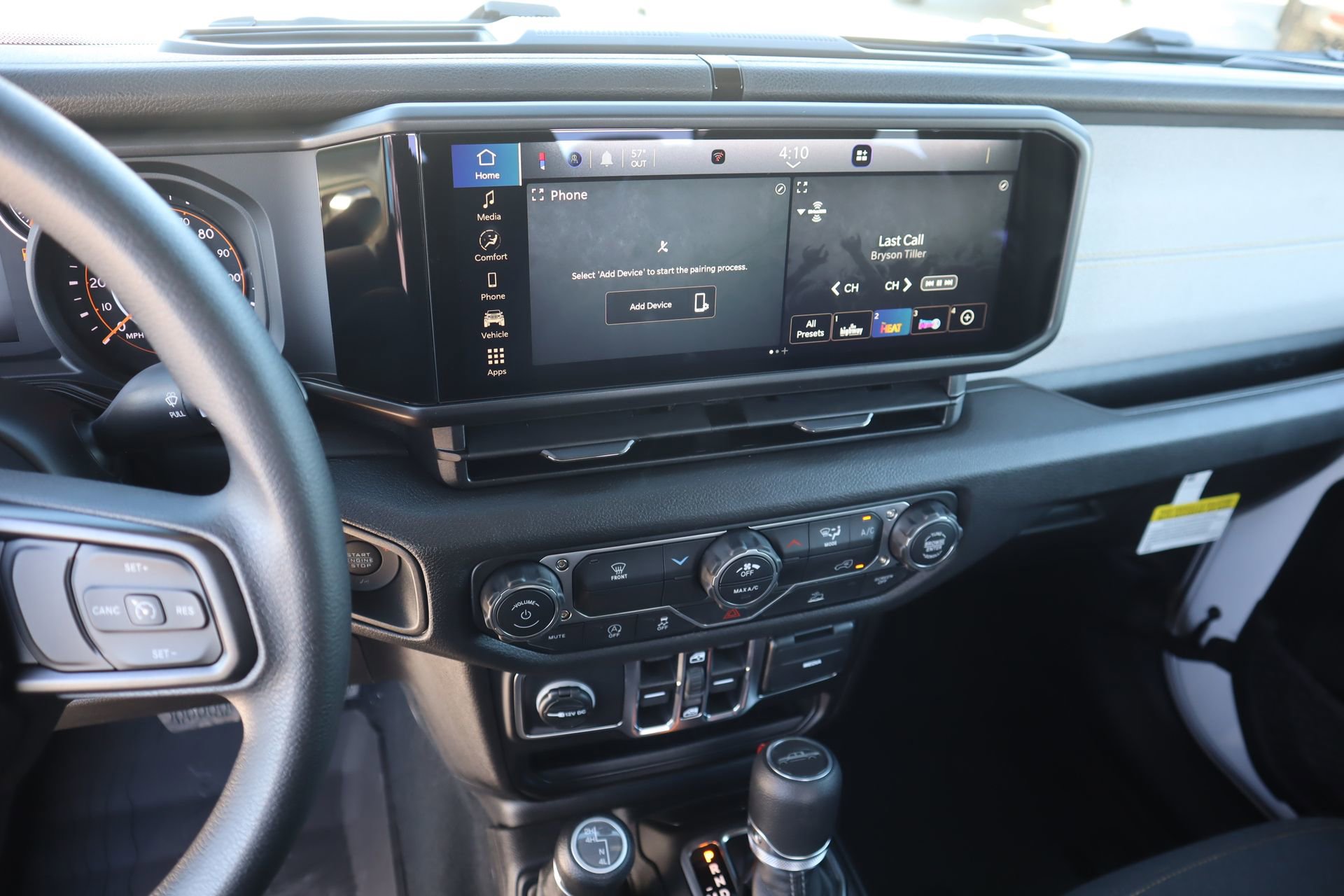 New 2026 Jeep Gladiator Sport image 5