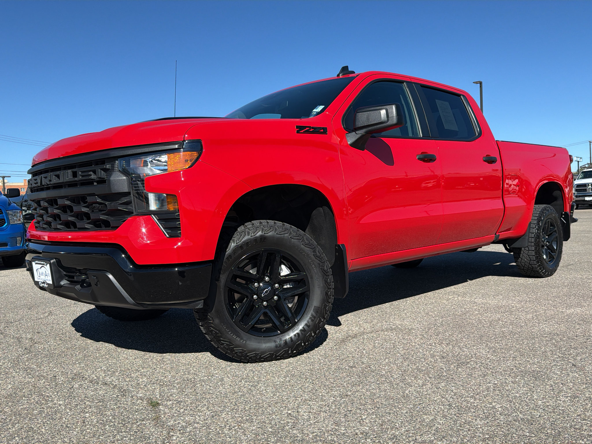 Used 2025 Chevrolet Silverado 1500 Custom Trail Boss w/ Dark Appearance Package