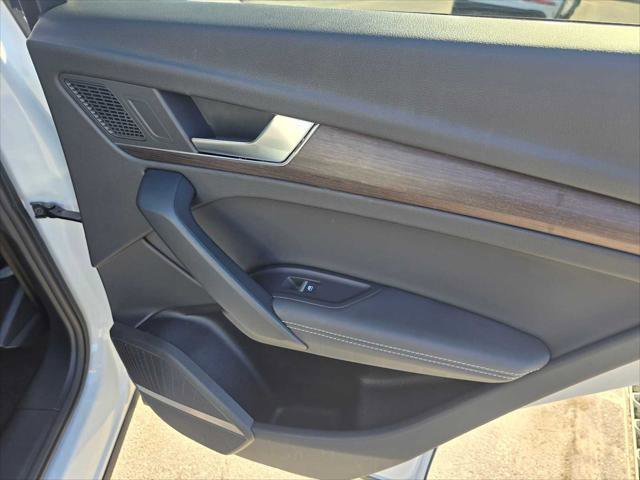 Used 2025 Audi Q5 e Premium Plus image 13