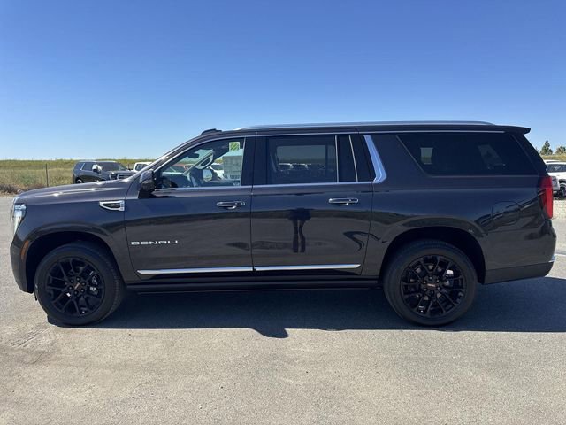 New 2026 GMC Yukon XL Denali w/ Denali Reserve Package image 5