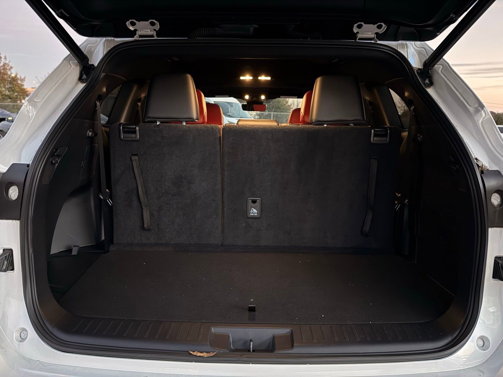 Used 2023 Toyota Highlander XSE image 41