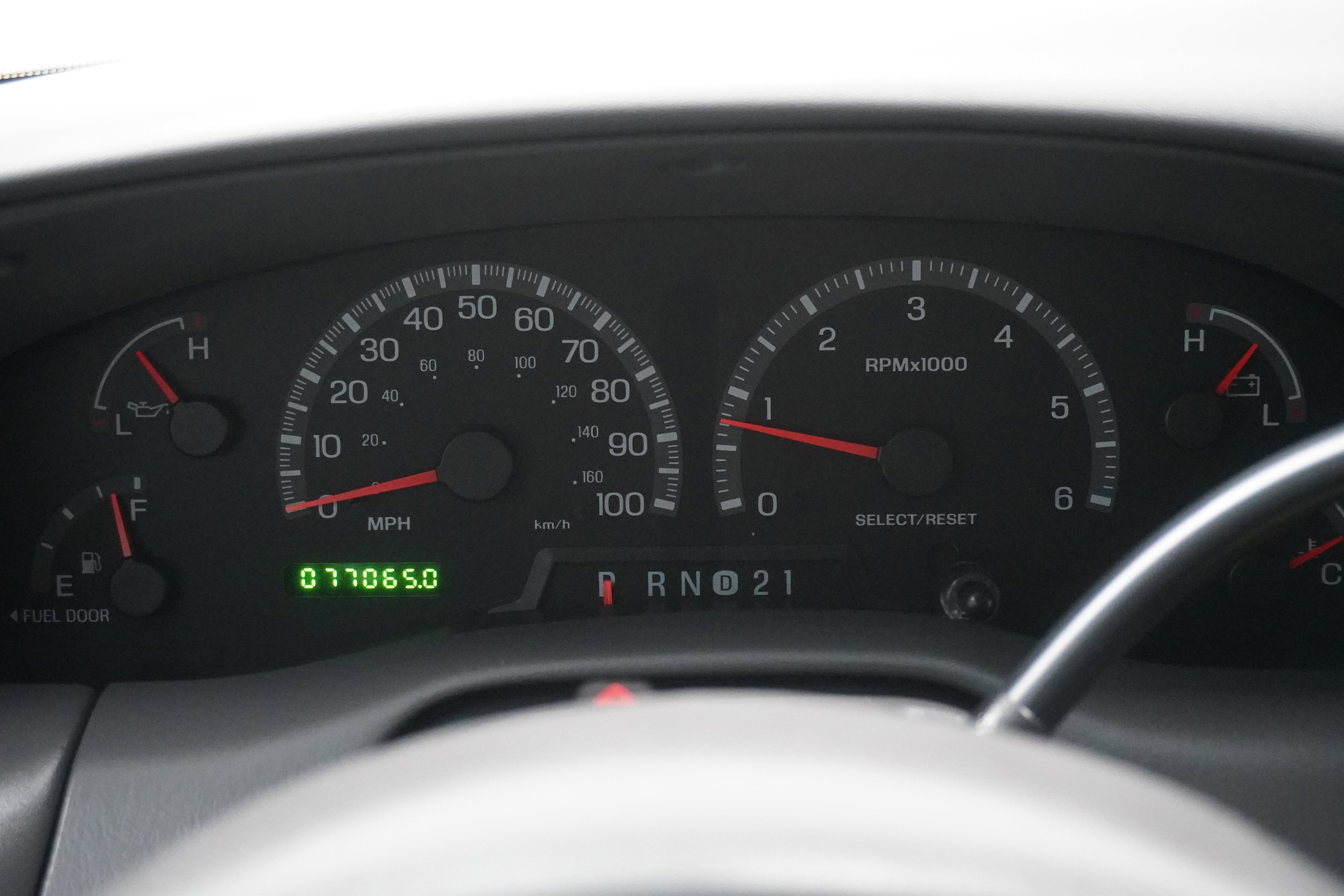 Used 1999 Ford Expedition XLT image 18