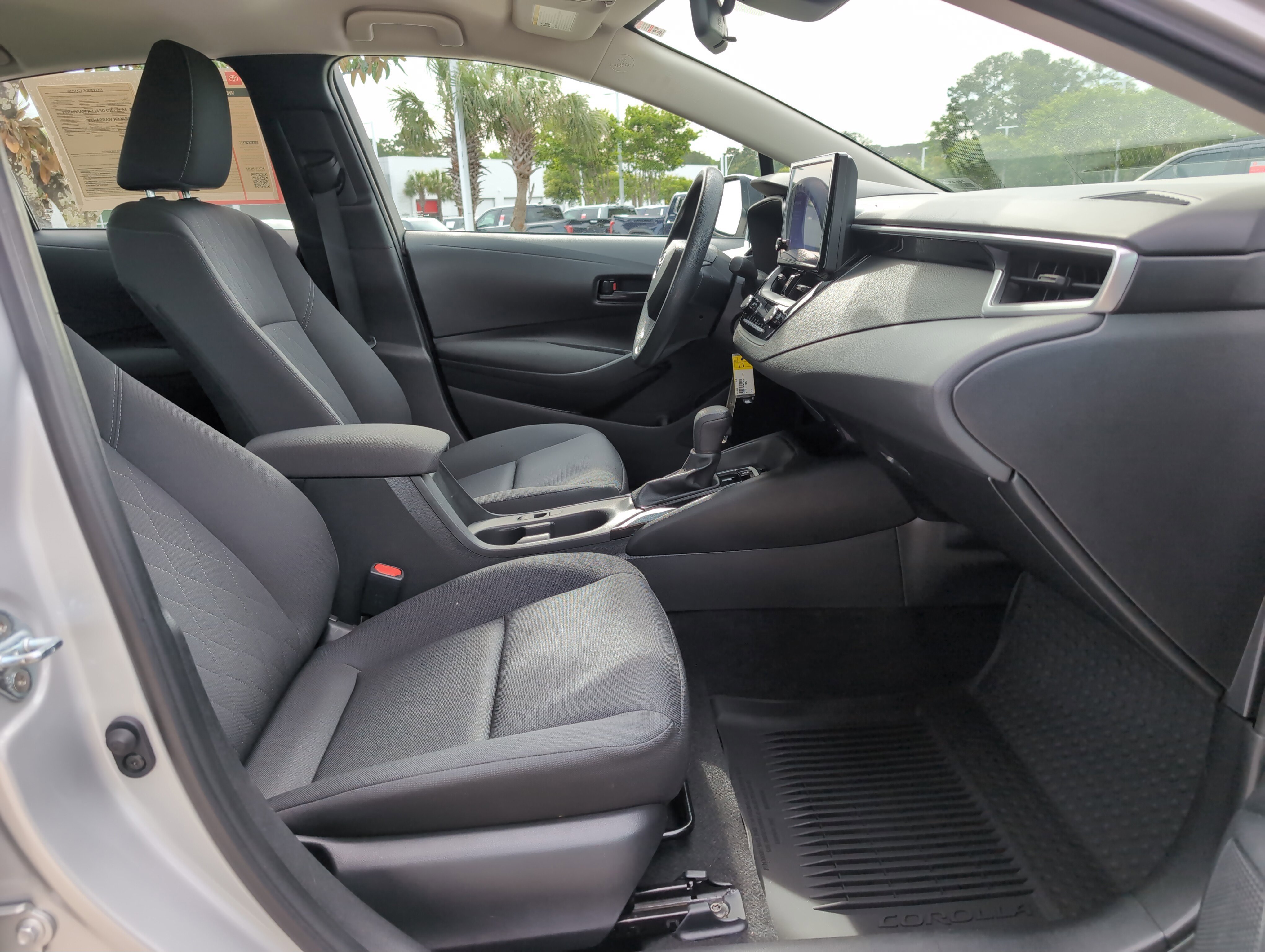 Certified 2024 Toyota Corolla LE FWD image 31