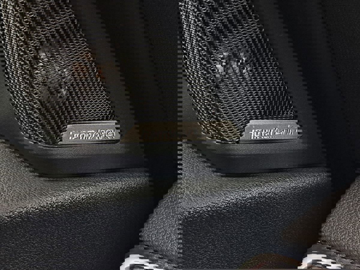 Used 2024 BMW M2 w/ Lighting Package image 18