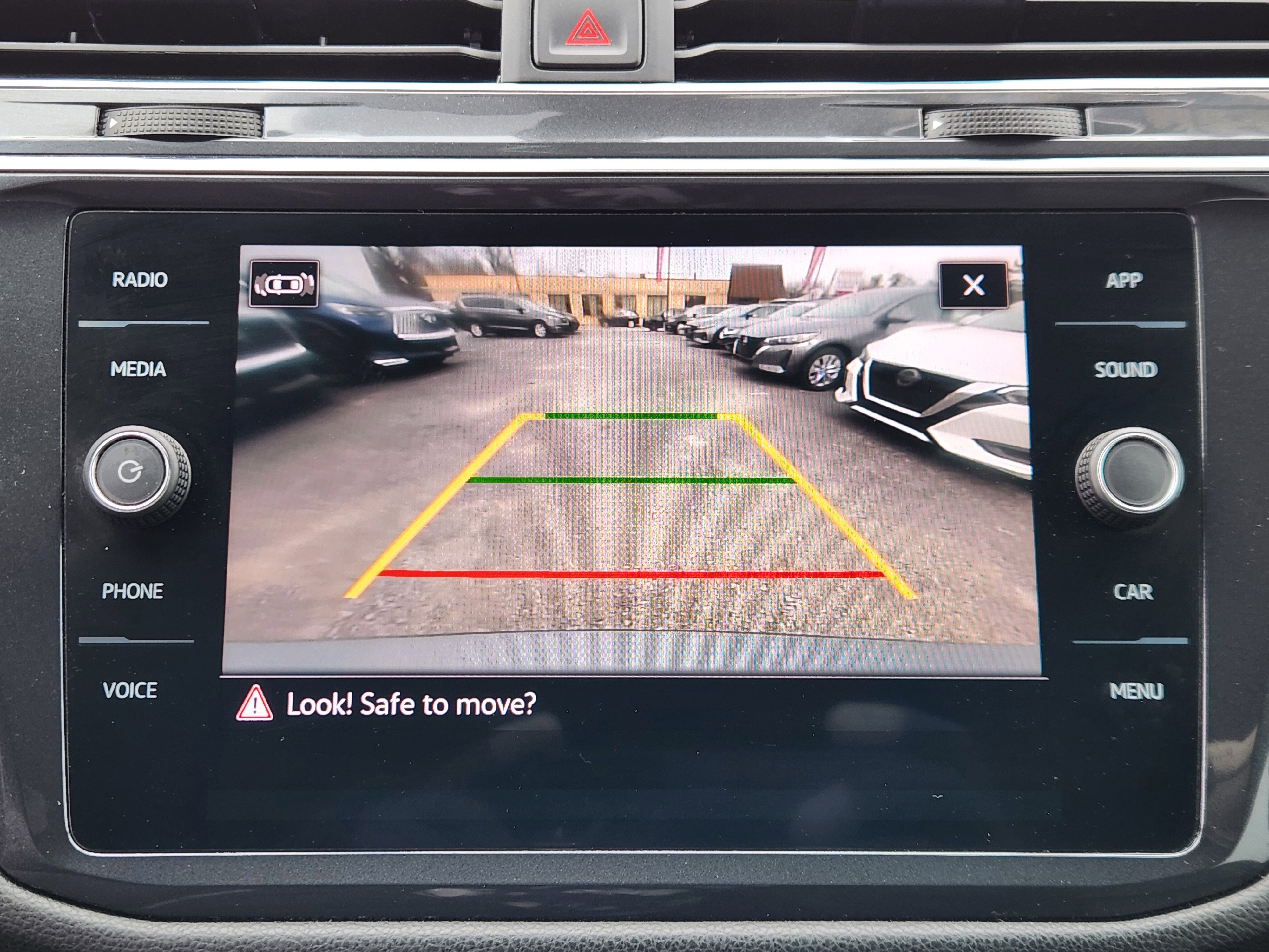 Used 2021 Volkswagen Tiguan SE R-Line w/ 3rd Row Seat Package image 13