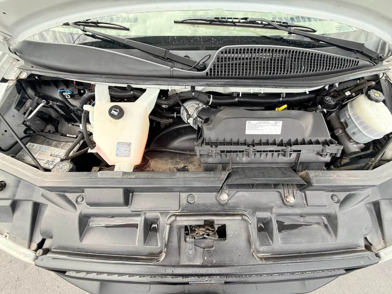 Used 2023 Chevrolet Express 2500 w/ Driver Convenience Package RWD image 3