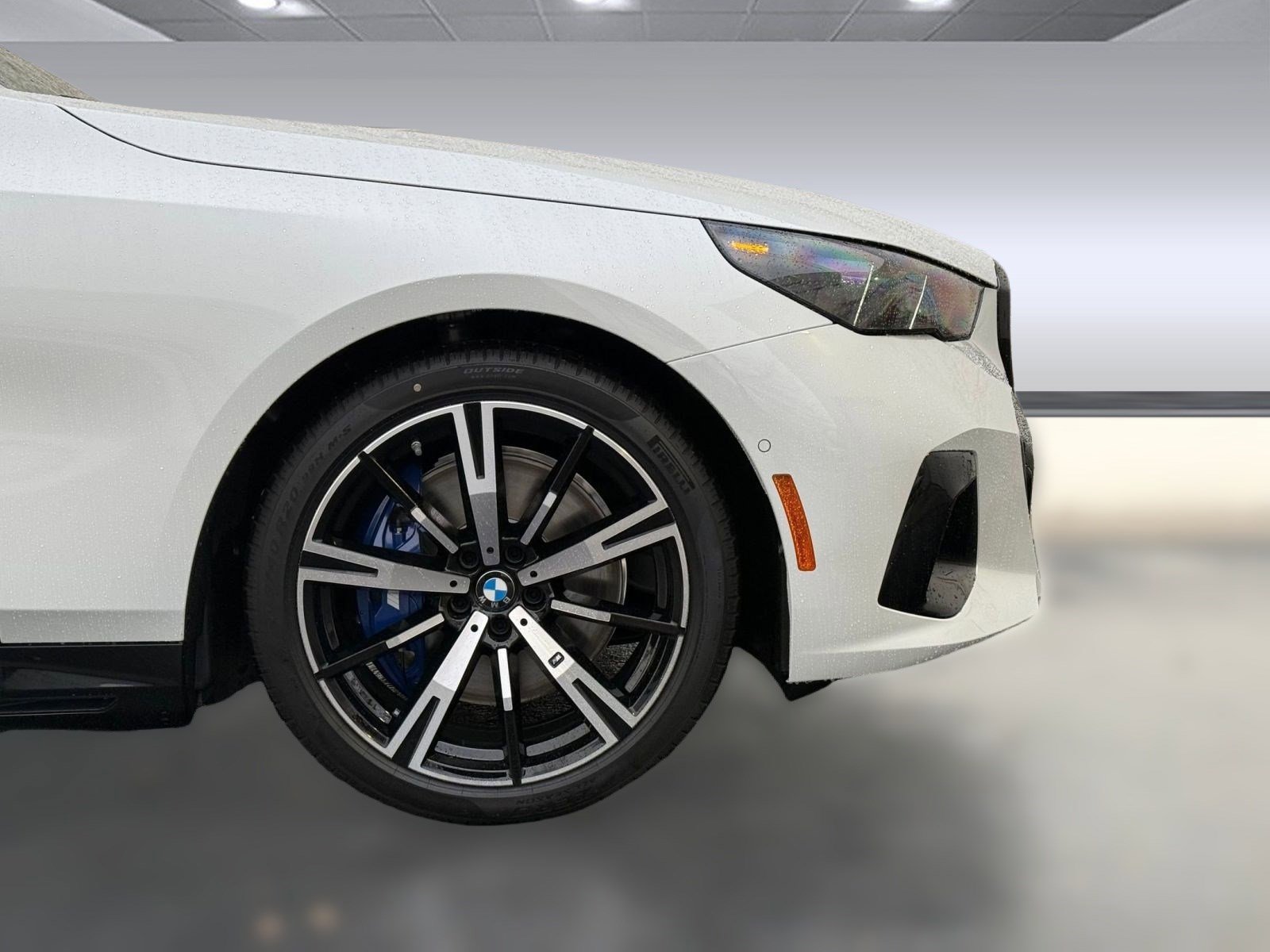New 2026 BMW 550e xDrive AWD/4WD image 10