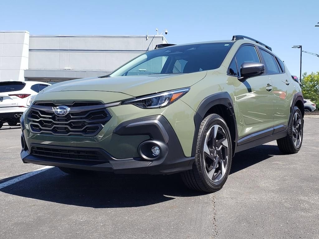 Used 2025 Subaru Crosstrek 2.5i Limited AWD/4WD image 4