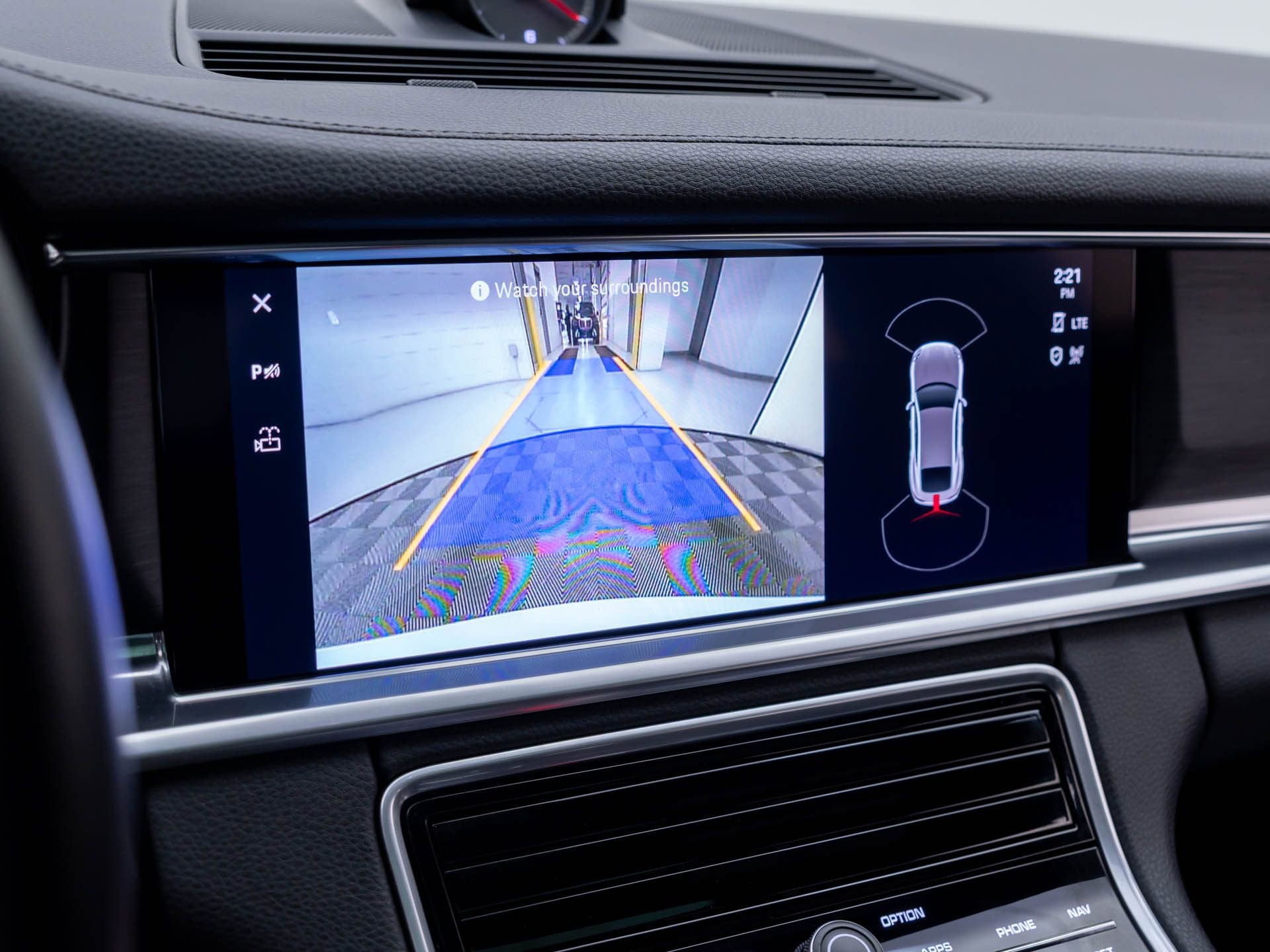 Certified 2023 Porsche Panamera Platinum Edition image 25