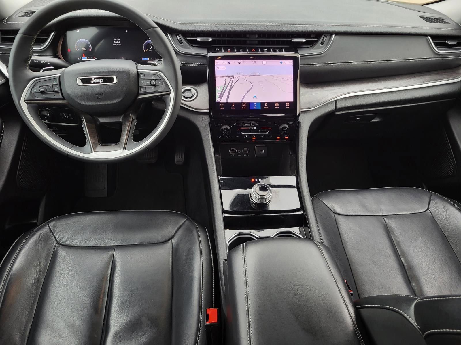 Used 2023 Jeep Grand Cherokee Limited w/ Black Appearance Package image 14