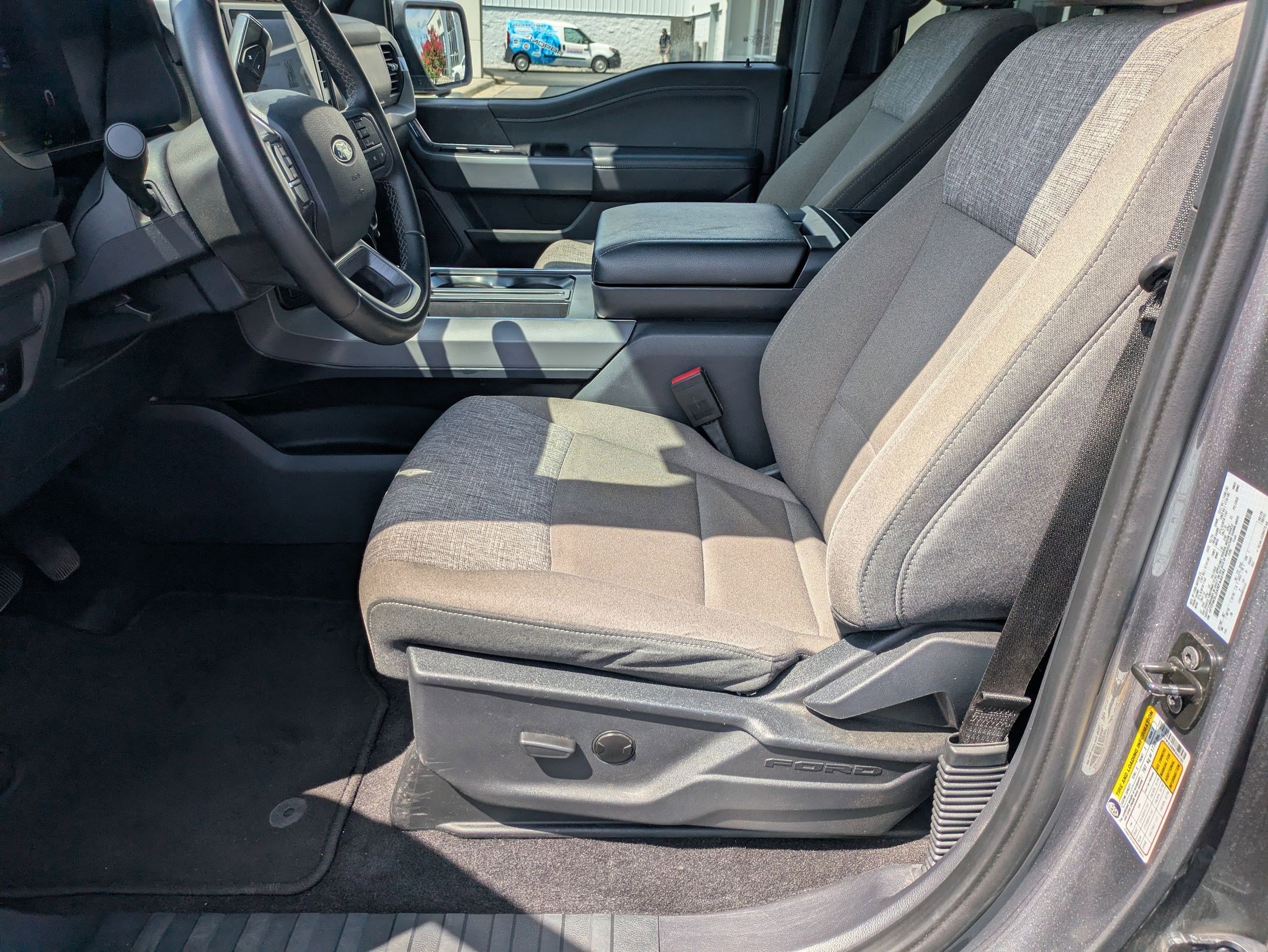 Used 2024 Ford F150 XLT w/ Mobile Office Package image 13