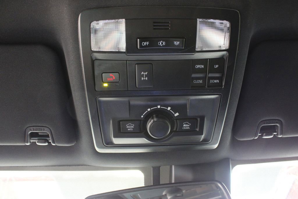 Used 2023 Toyota Tacoma TRD Off-Road w/ TRD Premium Off Road Package AWD/4WD image 29
