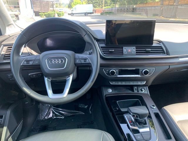 Used 2022 Audi Q5 2.0T Premium Plus AWD/4WD image 17