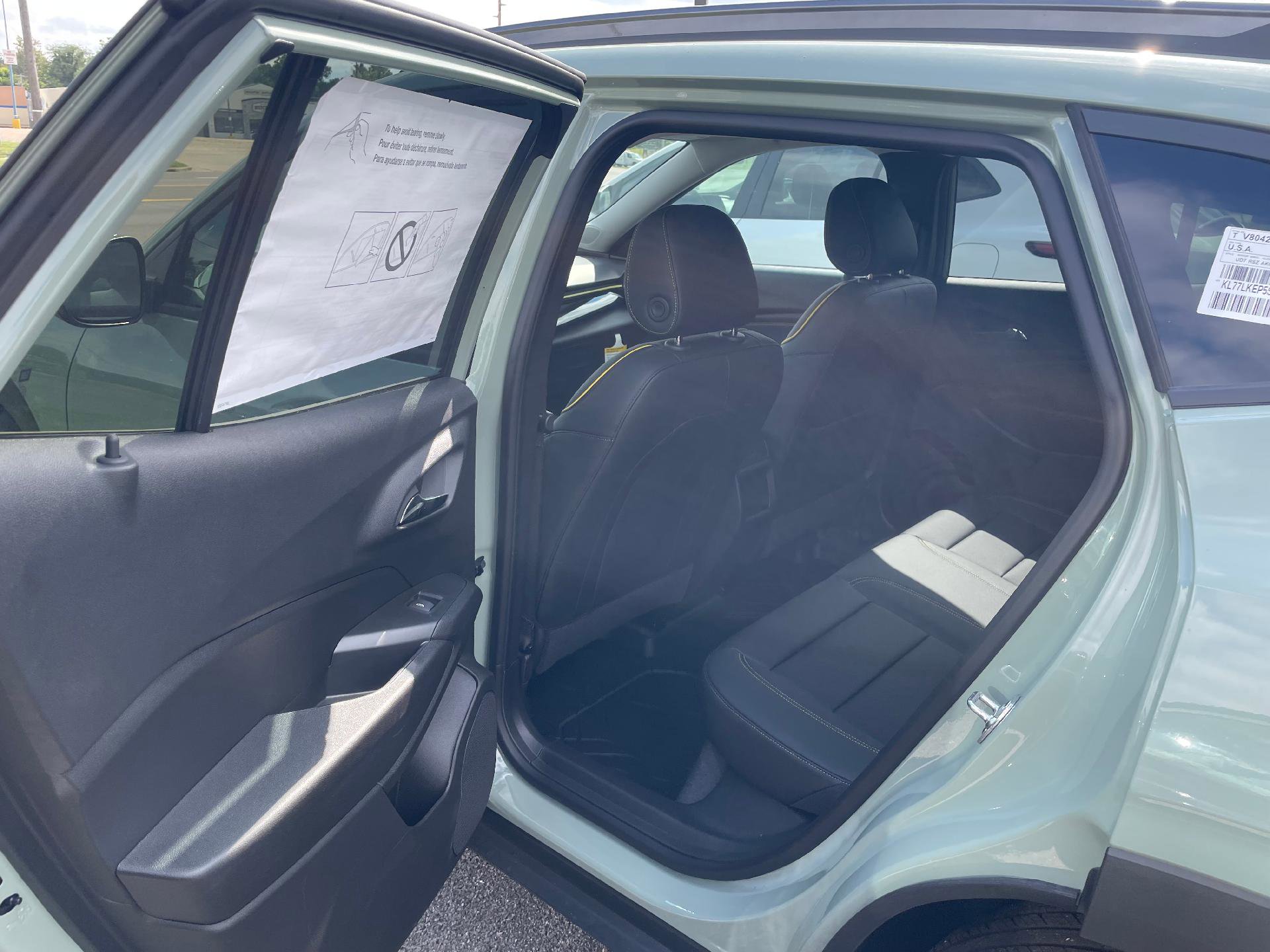 New 2025 Chevrolet Trax ACTIV w/ Sunroof Package image 11