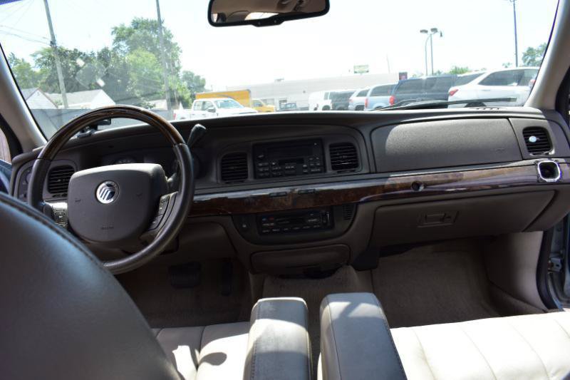 Used 2010 Mercury Grand Marquis LS RWD image 25