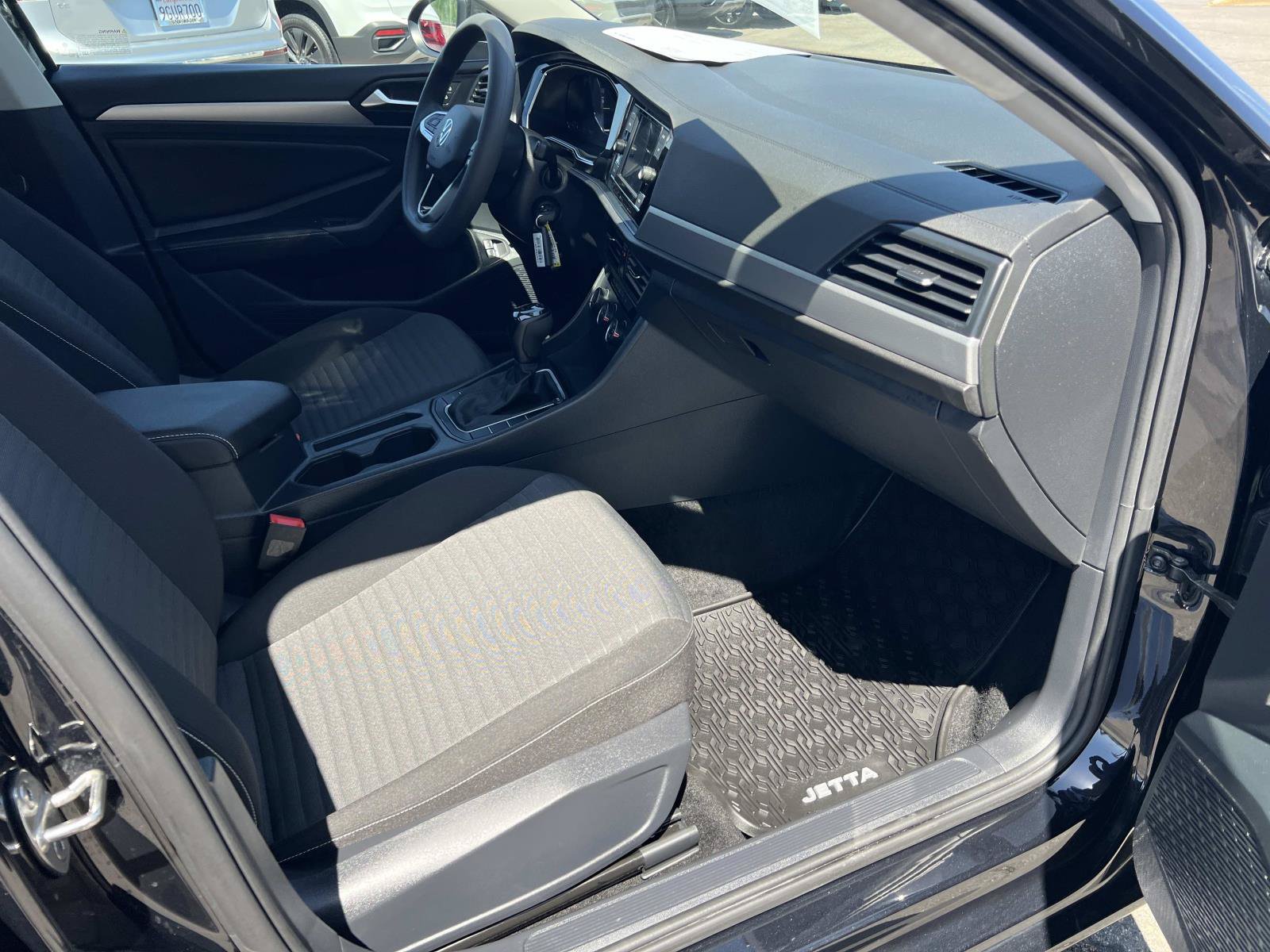 Certified 2023 Volkswagen Jetta S FWD image 37