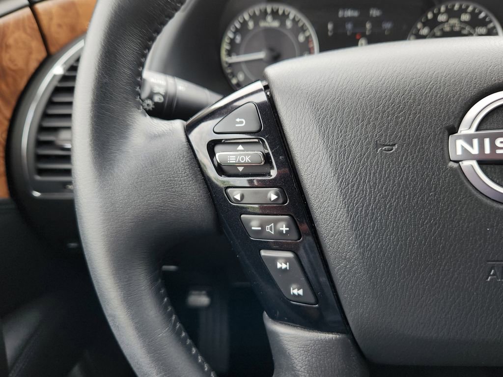 Used 2022 Nissan Armada SL AWD/4WD image 23