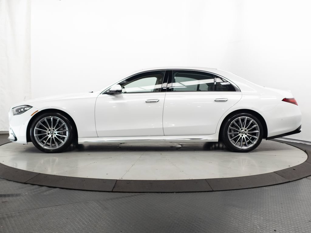 Certified 2025 Mercedes-Benz S 580 4MATIC Sedan image 4