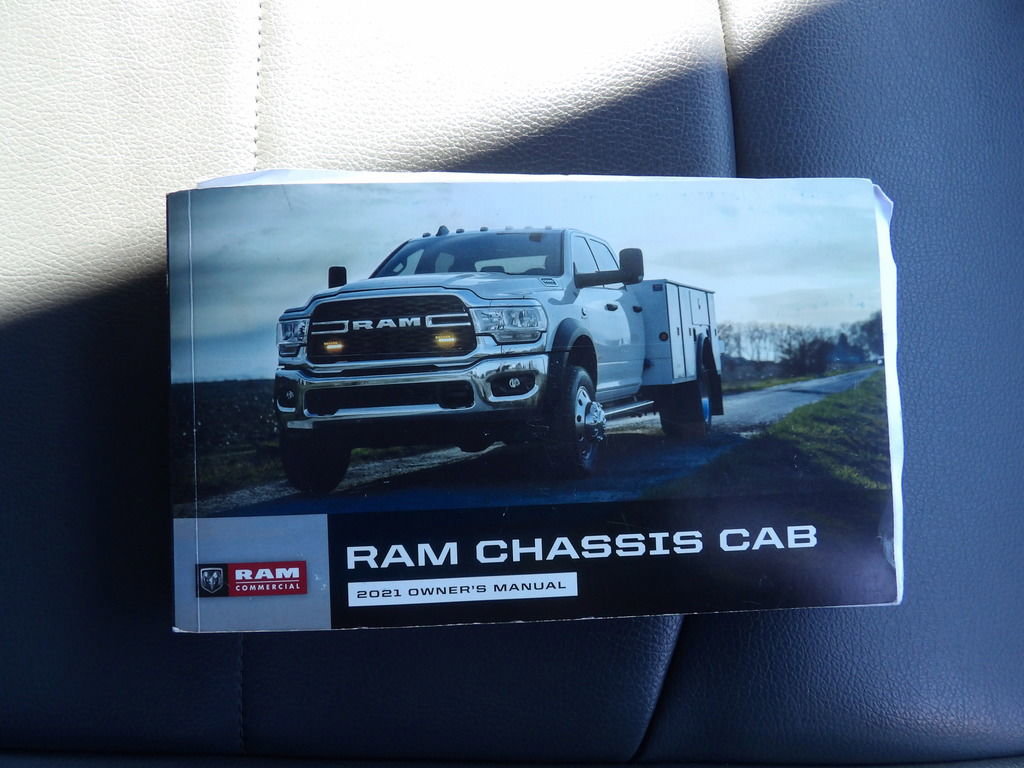 Used 2021 RAM 4500 Tradesman w/ Chrome Appearance Group image 43