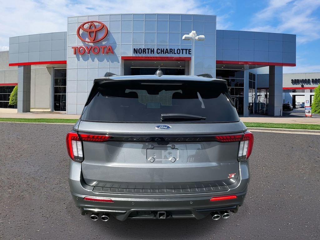 Used 2025 Ford Explorer ST w/ Sun And Sound Package image 9