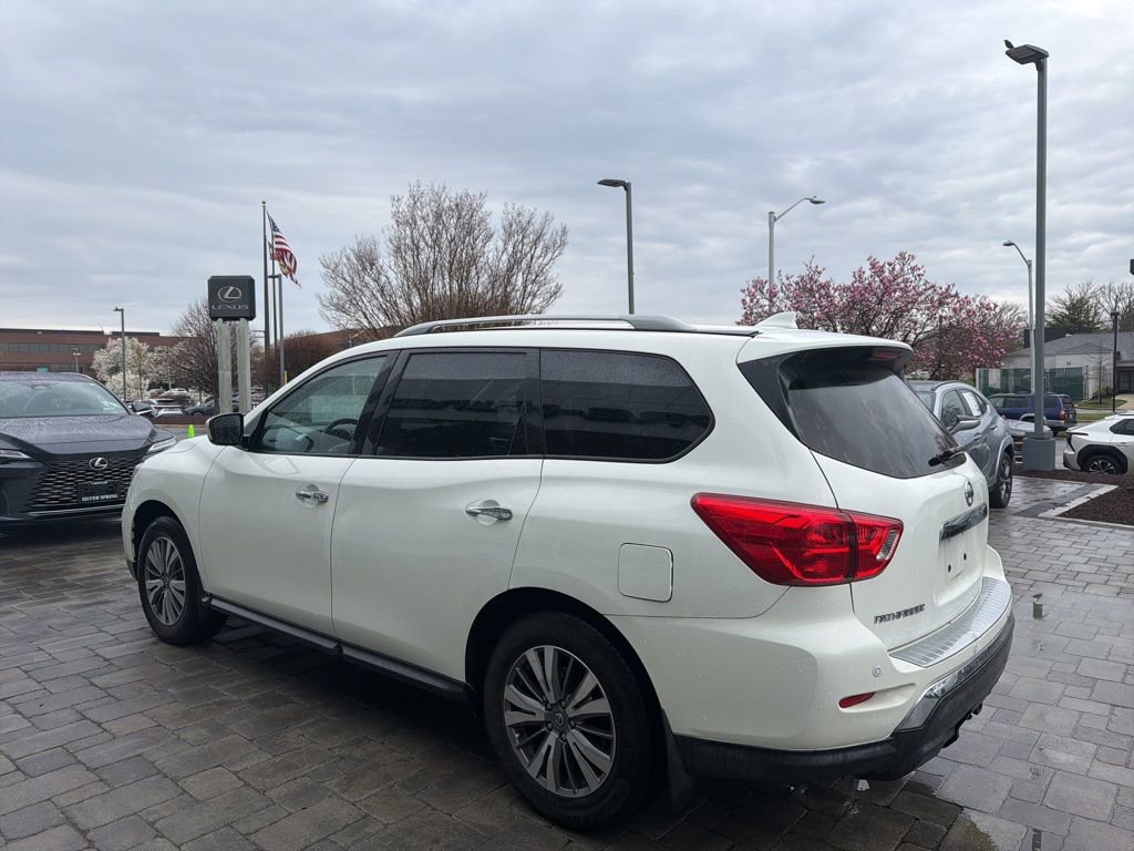 Used 2020 Nissan Pathfinder S image 15