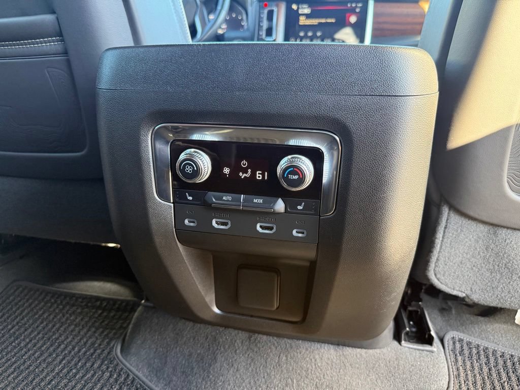 Used 2023 GMC Yukon Denali Ultimate AWD/4WD image 20