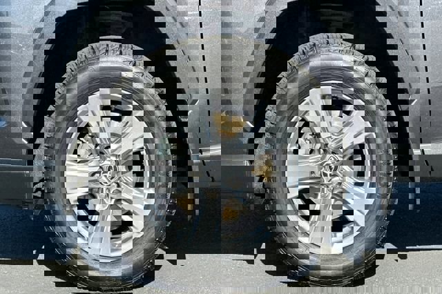 Certified 2022 Toyota RAV4 XLE w/ Convenience Package image 31