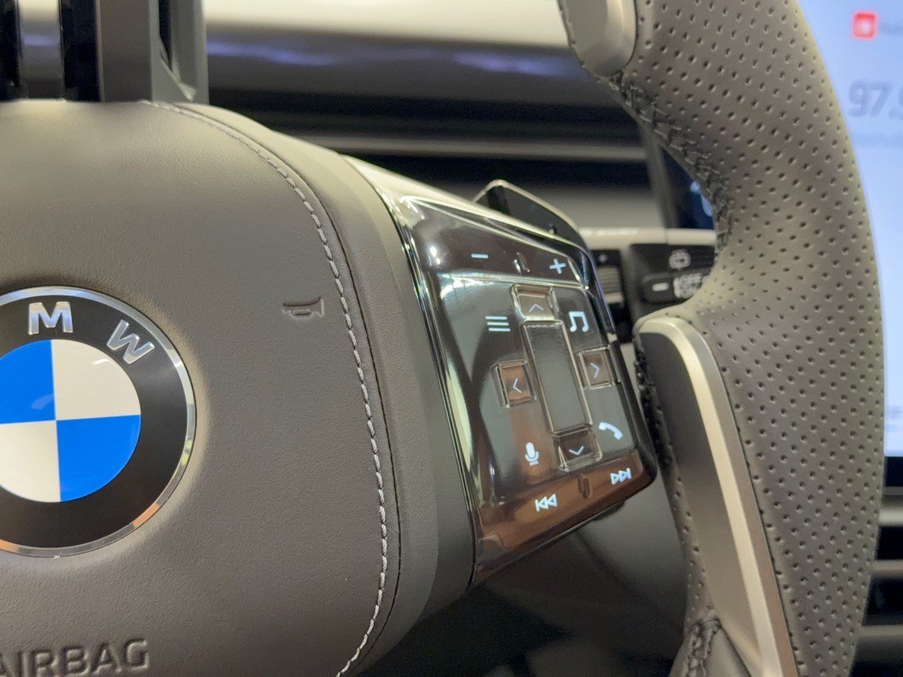 New 2027 BMW X5 xDrive40i w/ Luxury Package AWD/4WD image 19