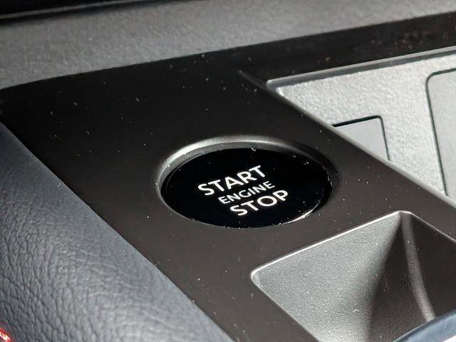 Used 2025 Nissan Kicks SR w/ Illumination Package FWD image 16