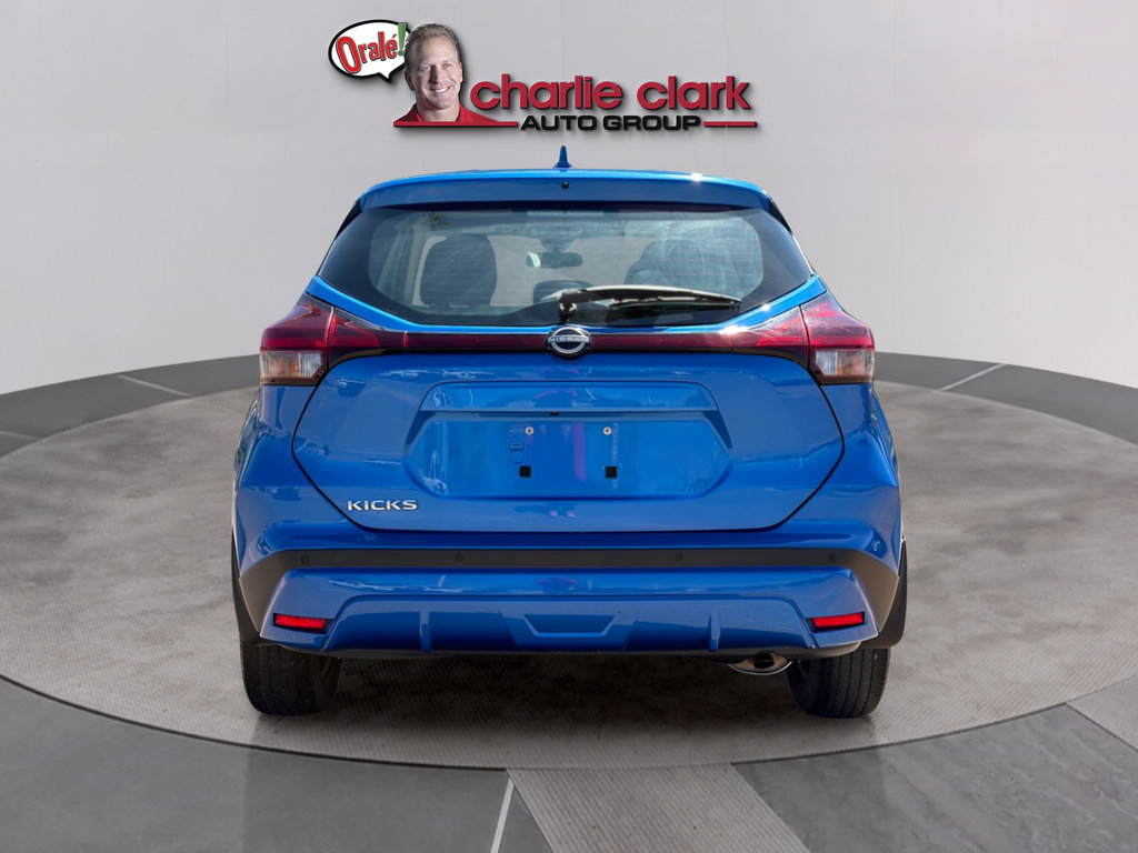 Certified 2022 Nissan Kicks S FWD image 5