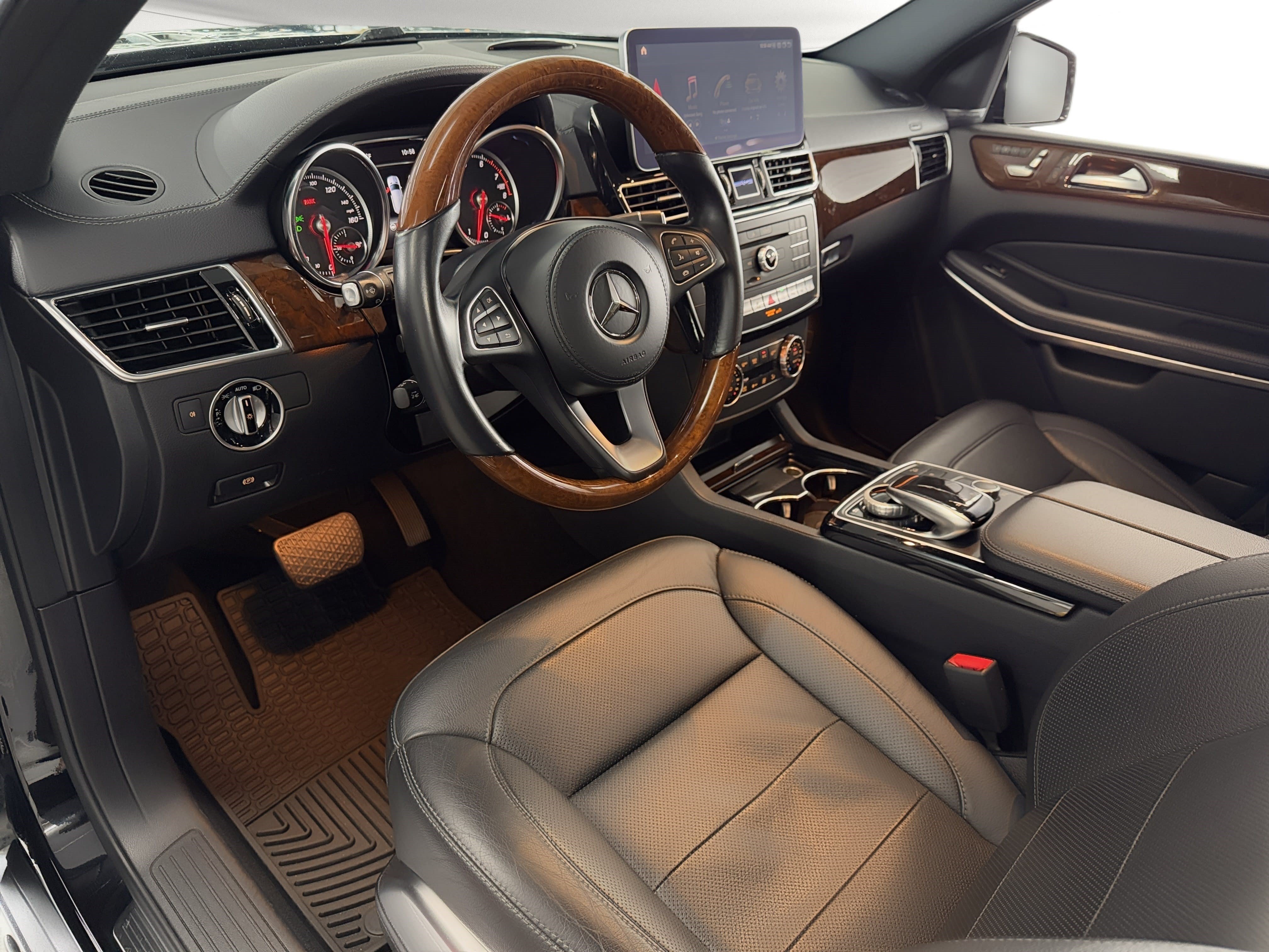 Used 2019 Mercedes-Benz GLS 550 4MATIC image 4