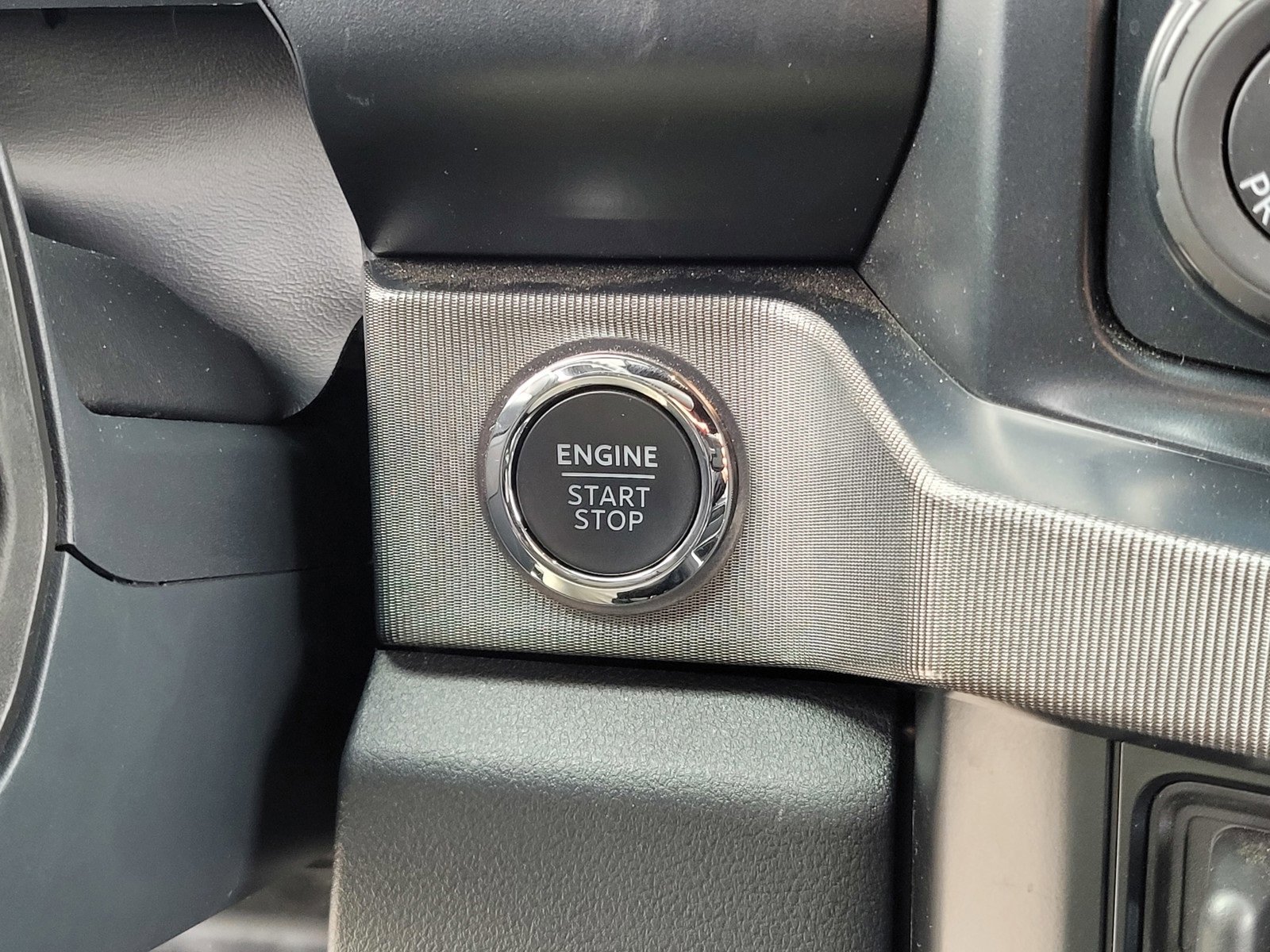 Used 2025 Ford F350 Platinum image 24