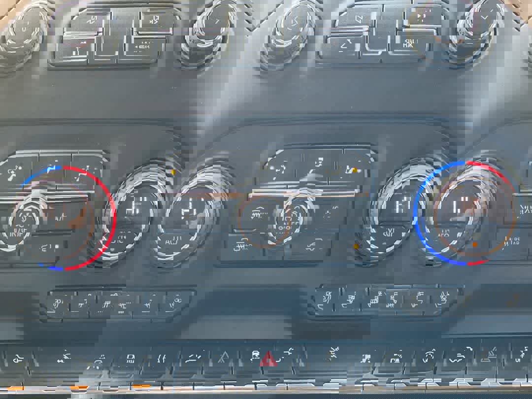 Used 2019 Chevrolet Silverado 1500 High Country image 22