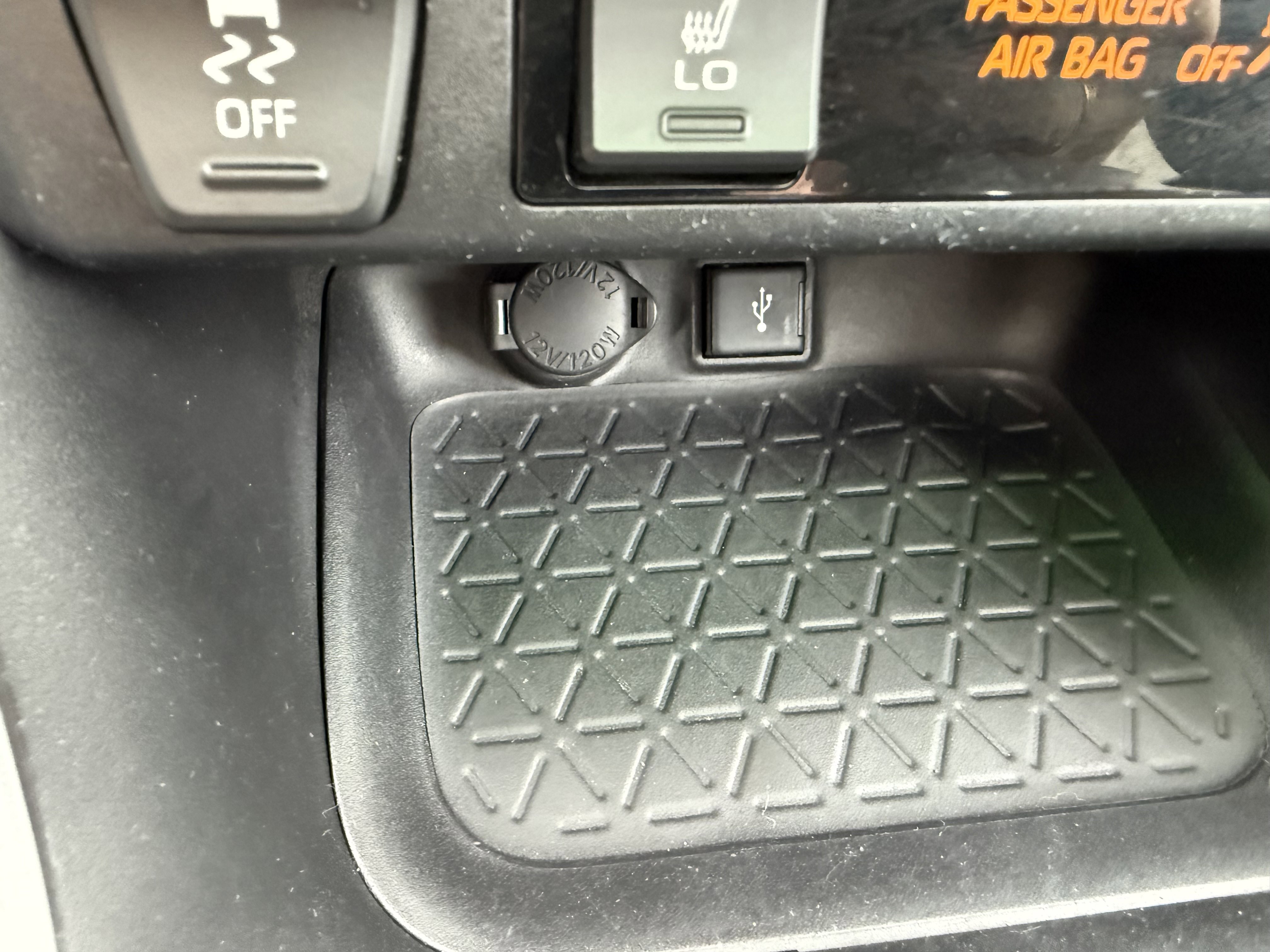 Certified 2022 Toyota RAV4 XLE Premium image 12