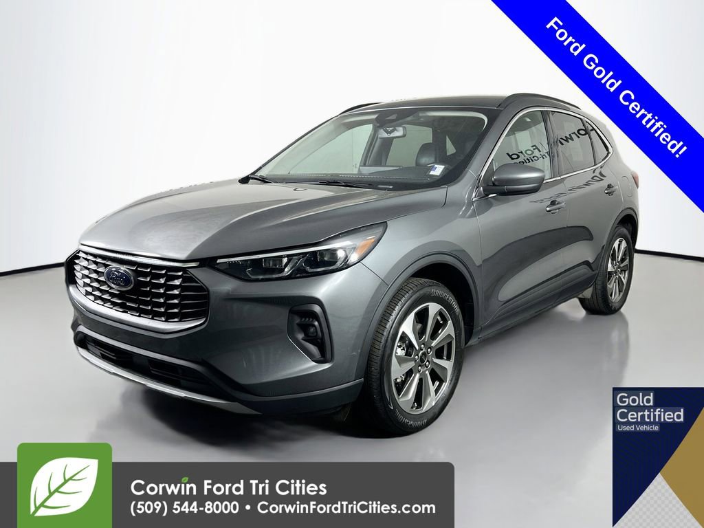 Certified 2025 Ford Escape Platinum AWD/4WD image 5