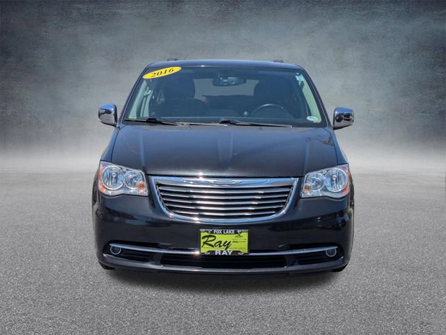 Used 2016 Chrysler Town & Country Touring-L w/ Driver Convenience Group FWD image 8