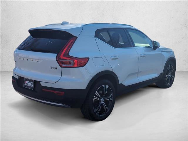 Used 2021 Volvo XC40 T5 Inscription w/ Climate Package image 5