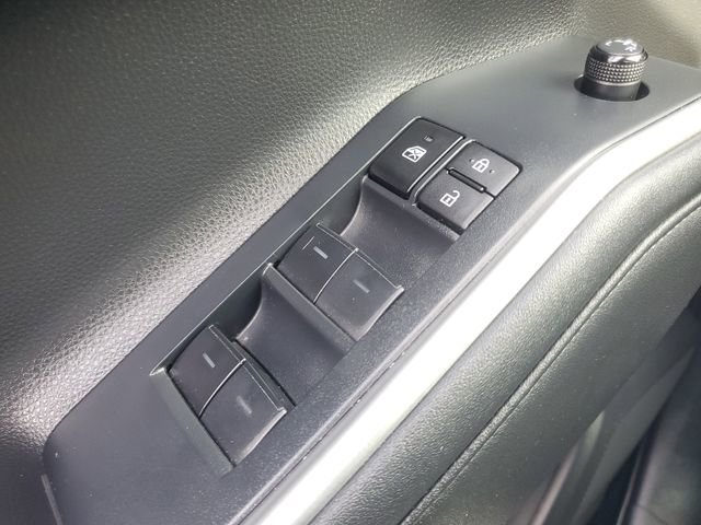 Used 2023 Toyota Highlander LE image 21