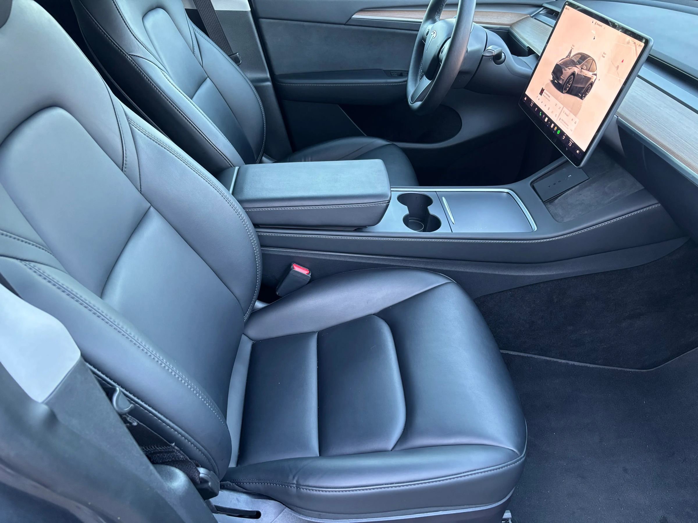 Used 2023 Tesla Model Y Long Range AWD/4WD image 11