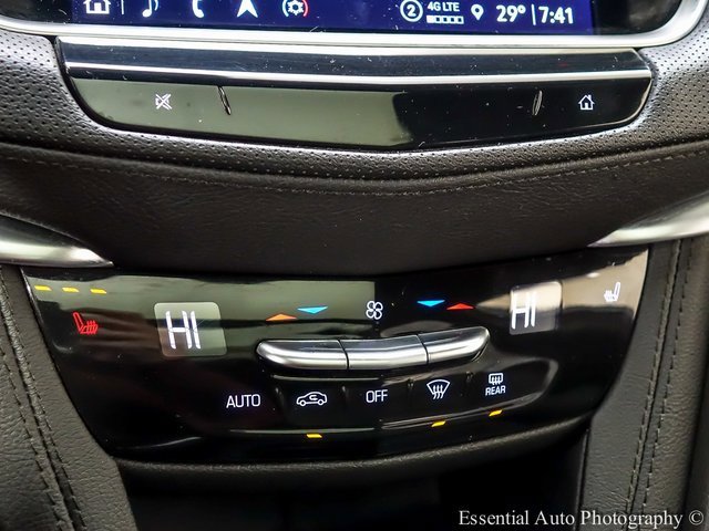 Certified 2022 Cadillac XT5 Premium Luxury image 17